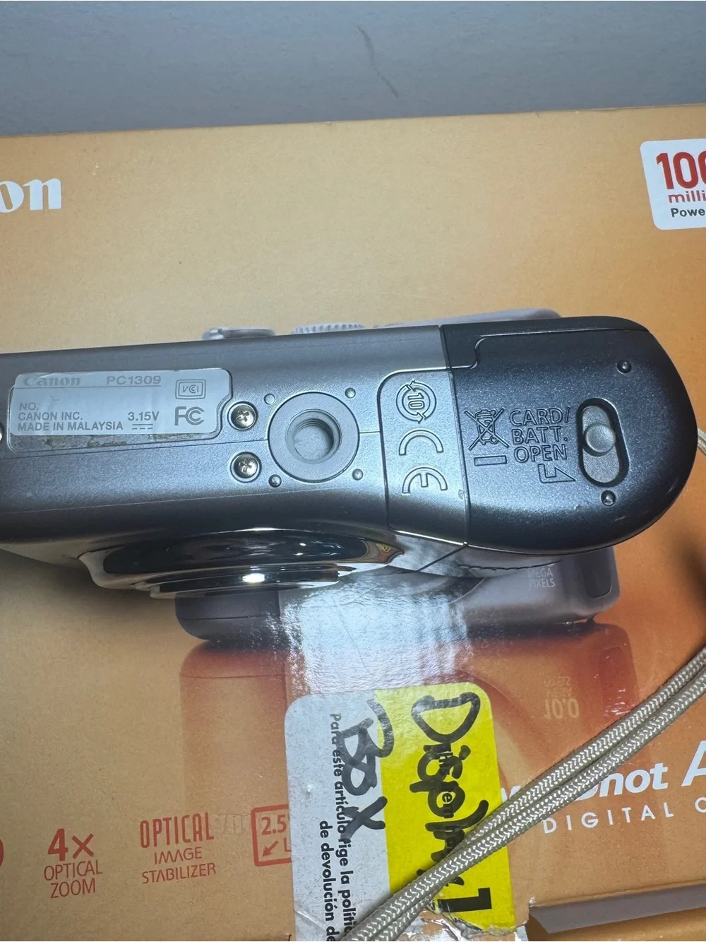 Canon Compact Digital Camera for parts